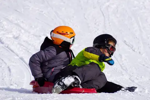 Kids Ski Free